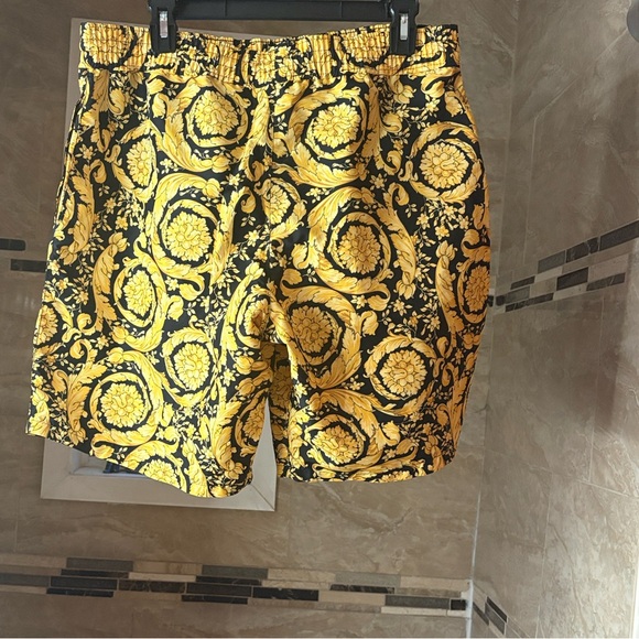 Versace Barocco Swimtrunks - Picture 3 of 6